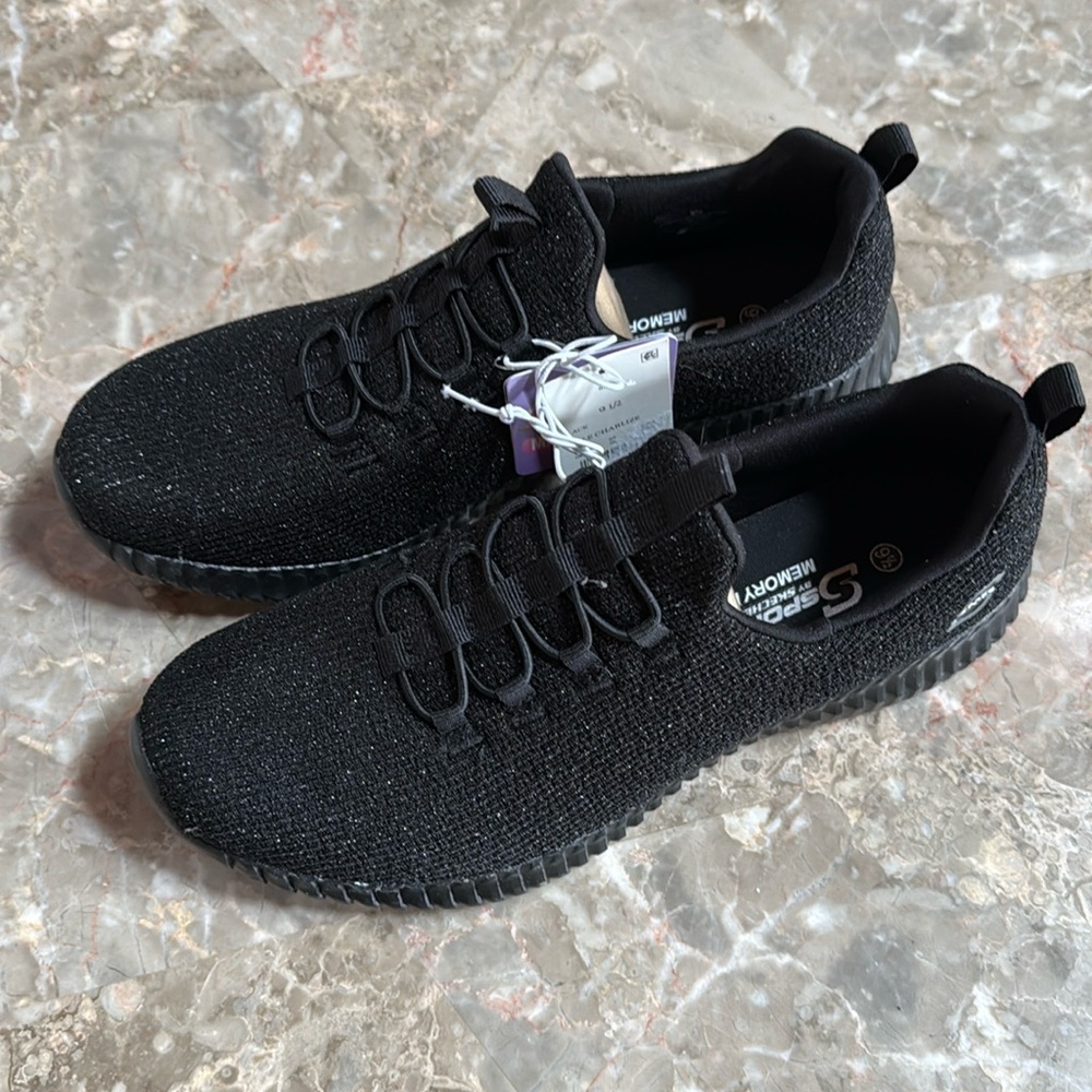 Sketchers sneakers black size 9 1/2